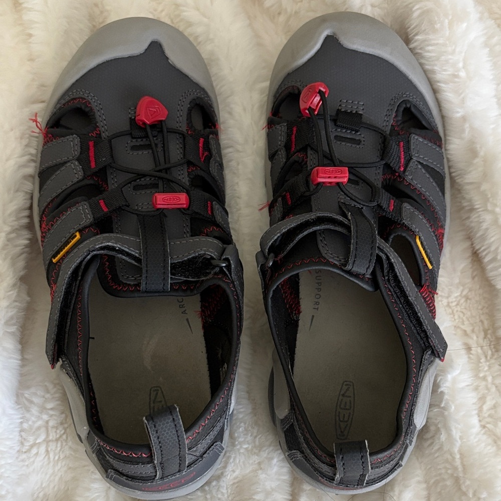 Keen Kids' Charcoal and Crimson Water Shoes